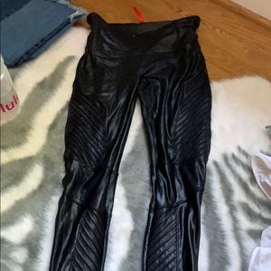 Spanx motto leggings